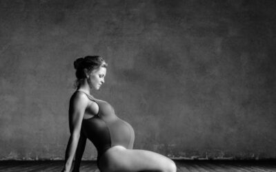 Yoga Prenatale: Esercizi e Consigli per le Future Mamme